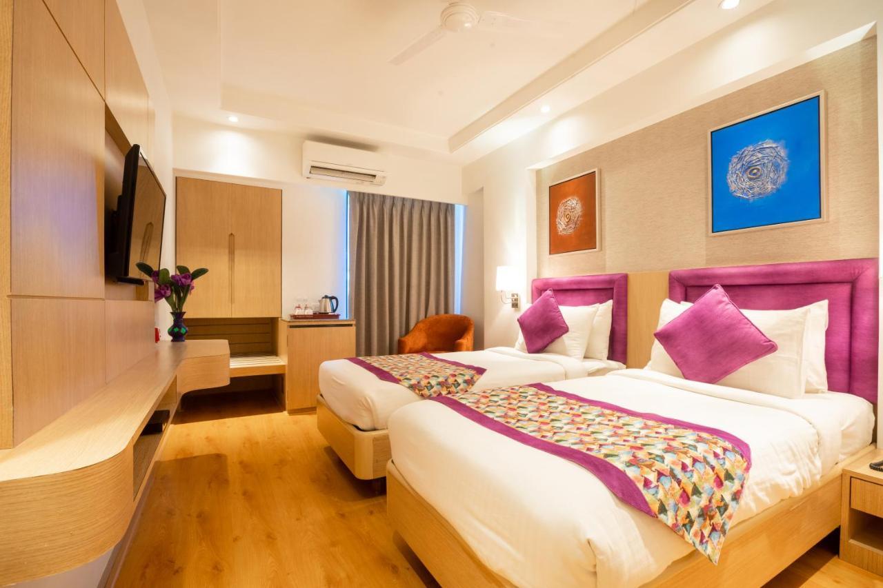 Freesia By Express Inn Pālghar Exterior foto