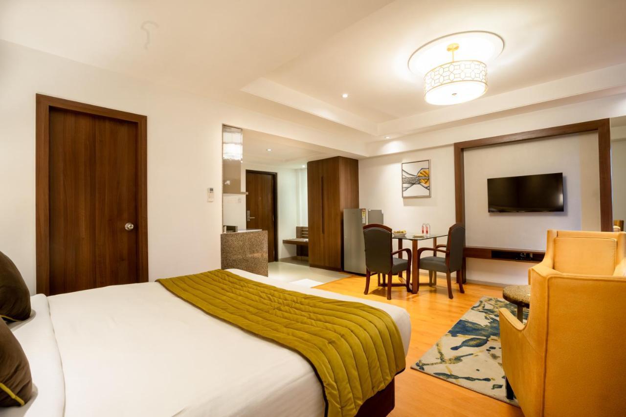Freesia By Express Inn Pālghar Exterior foto