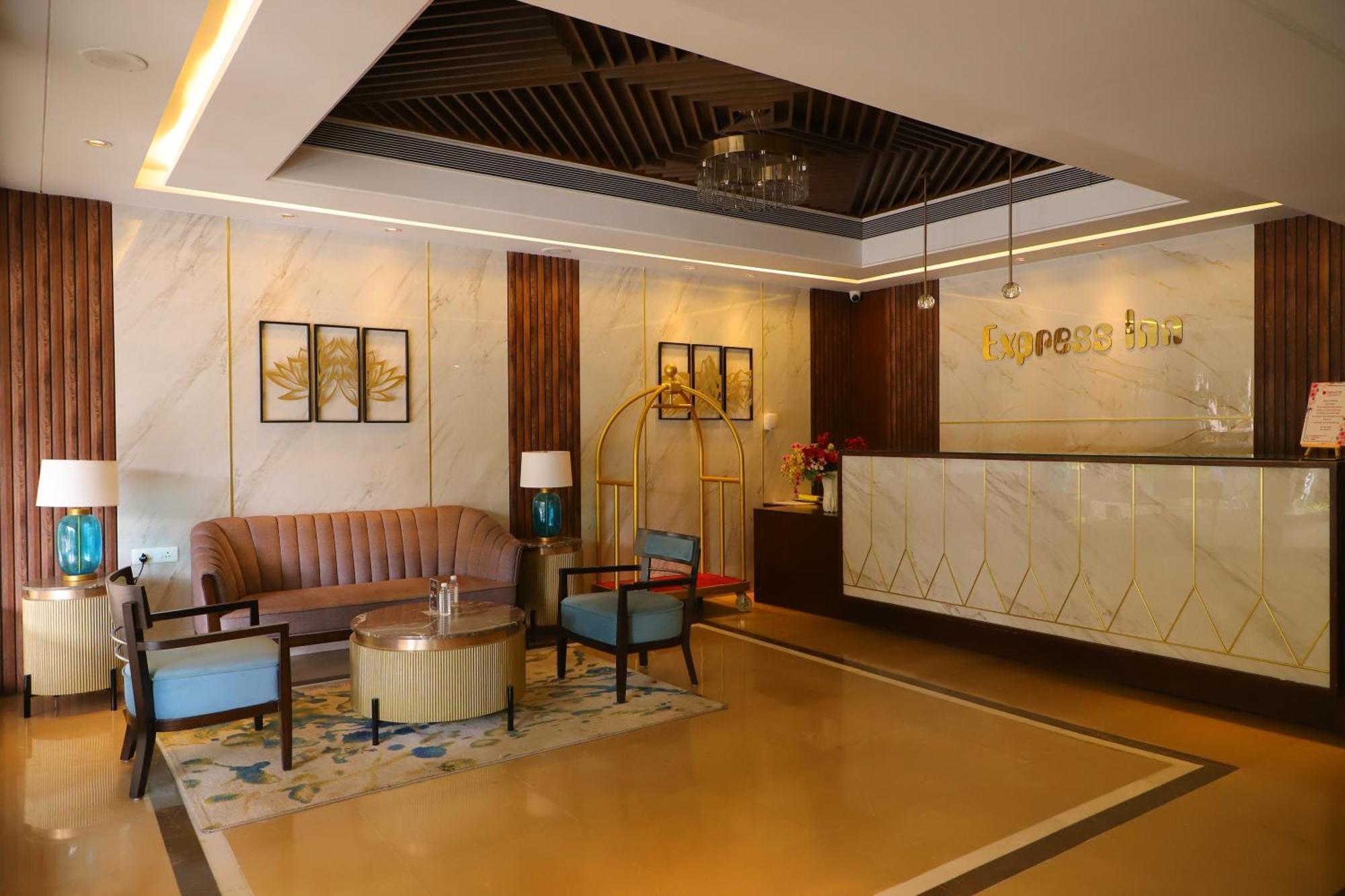 Freesia By Express Inn Pālghar Exterior foto